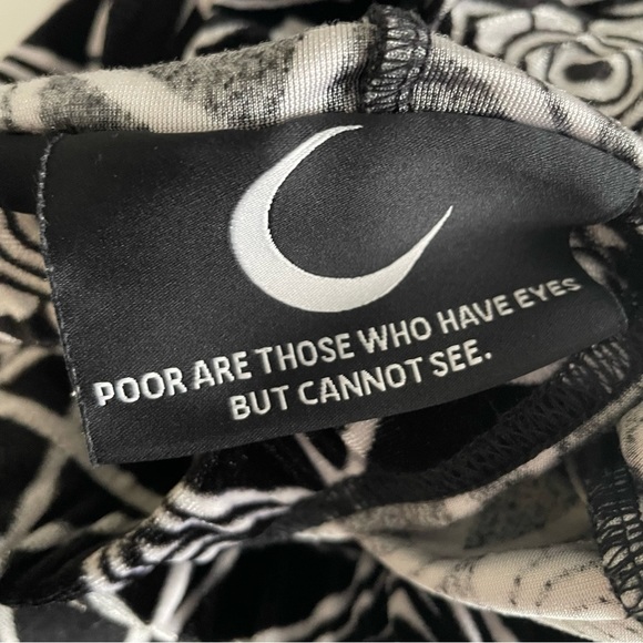 ❌ SOLD ❌ KILLSTAR Pentagram Velvet Bell Bottom Pants Size Large - Picture 6 of 9